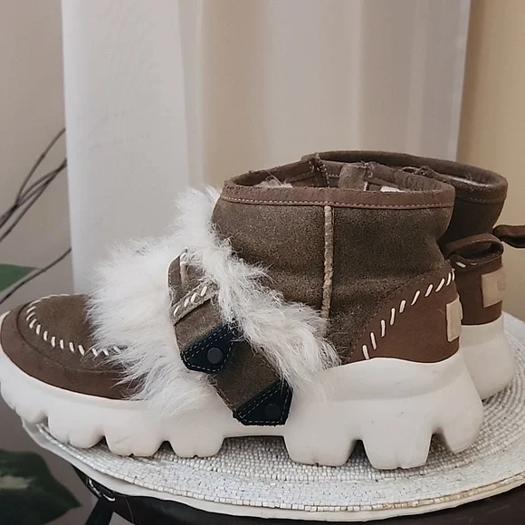 UGG Australia Womens FLUFF PUNK Shearling BOOT in Chestnut Brown size 7.Like New - Picture 3 of 9